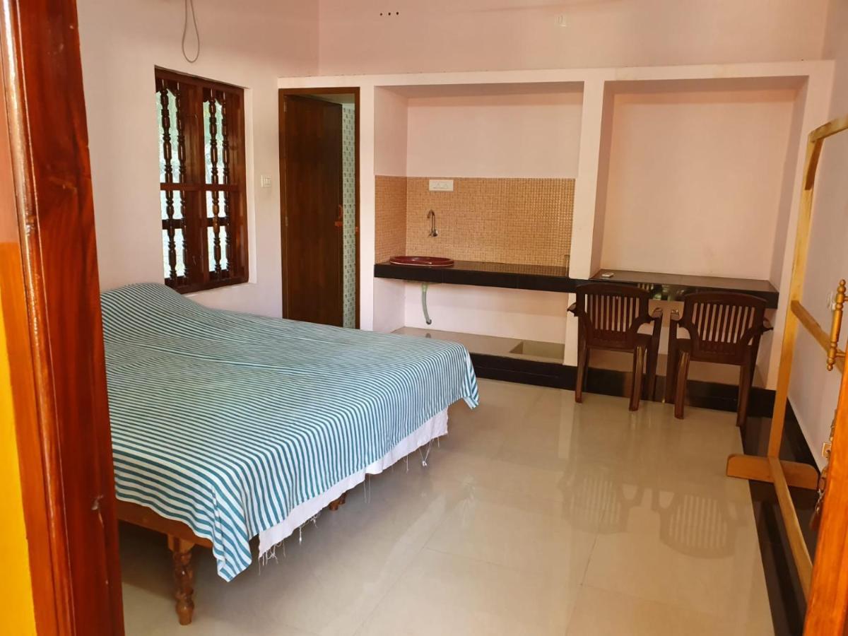 Ferienwohnung Thriphala Ayurveda Yogashram Thiruvananthapuram Exterior foto